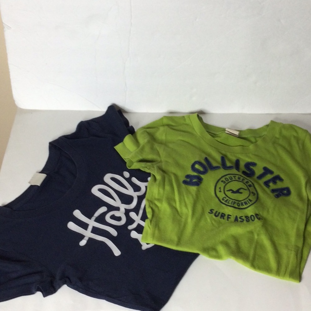 Hollister T-shirt bundle size XS